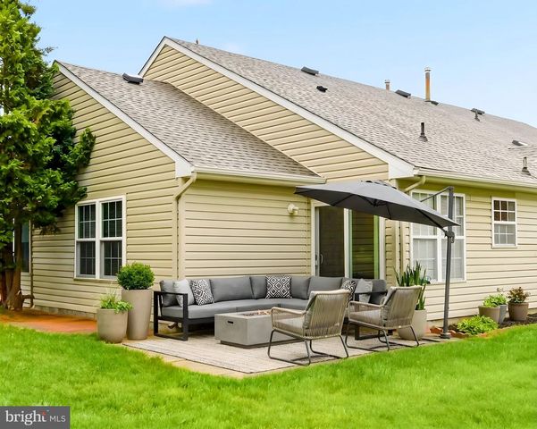 144 ALEXANDER RD, Beverly, NJ 08010