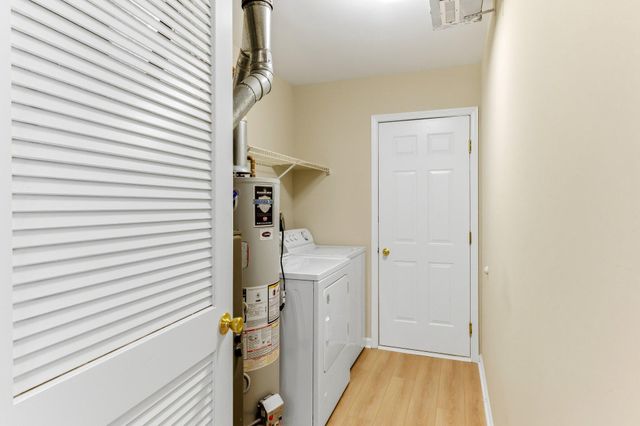 144 ALEXANDER RD, Beverly, NJ 08010
