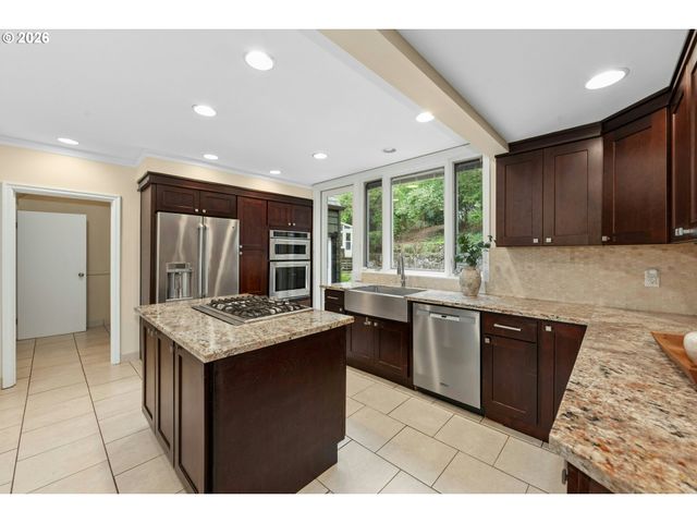 5616 Sw 42ND Ave, Portland, OR 97221