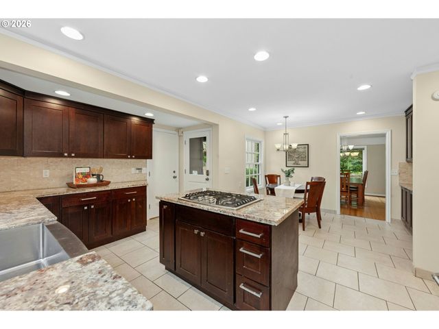 5616 Sw 42ND Ave, Portland, OR 97221