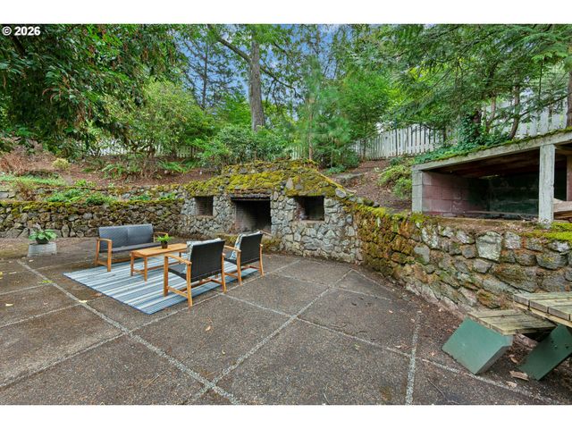 5616 Sw 42ND Ave, Portland, OR 97221