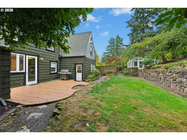 5616 Sw 42ND Ave, Portland, OR 97221
