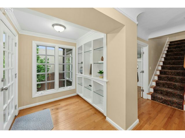 5616 Sw 42ND Ave, Portland, OR 97221