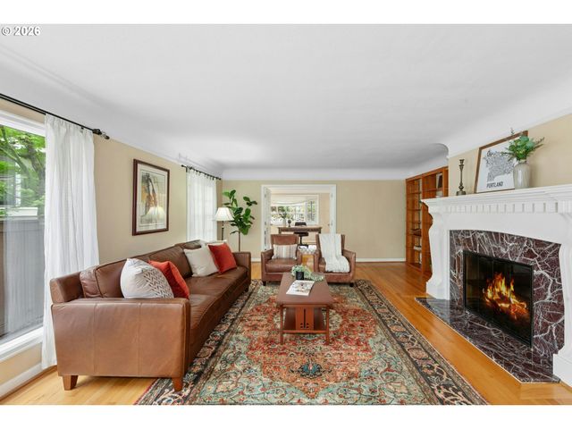5616 Sw 42ND Ave, Portland, OR 97221