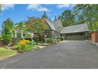 5616 Sw 42ND Ave, Portland, OR 97221