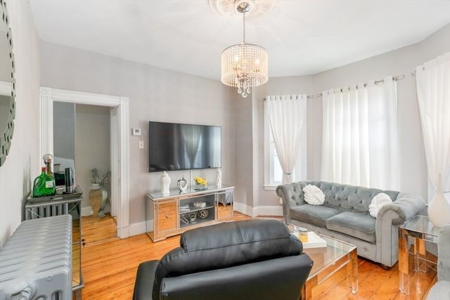 187 Highland St, Boston, MA 02119