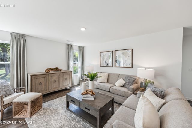 624 Zelcova Dr, Eminence, KY 40019