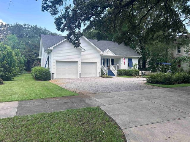 1528 Winyah St., Georgetown, SC 29440