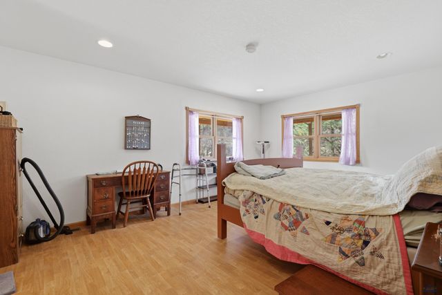 24492 OAK MEADOWS CT, Keystone, SD 57751