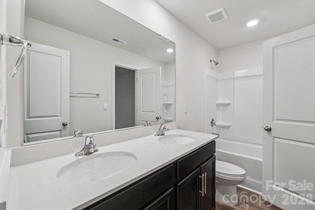 7636 Bainbridge Road, Sherrills Ford, NC 28673