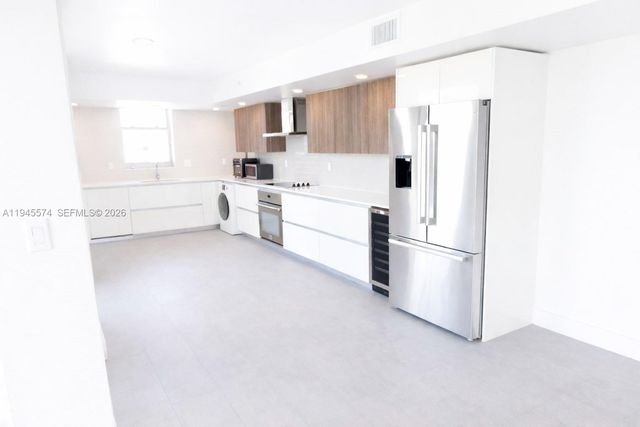 1025 92nd St 804, Bay Harbor Islands, FL 33154