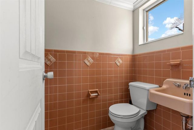 7887 9TH AVENUE S, St Petersburg, FL 33707