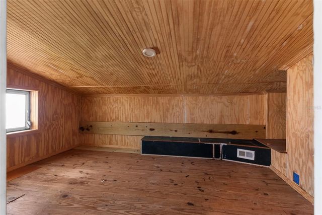 7887 9TH AVENUE S, St Petersburg, FL 33707