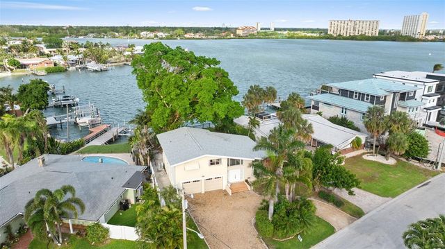 7887 9TH AVENUE S, St Petersburg, FL 33707