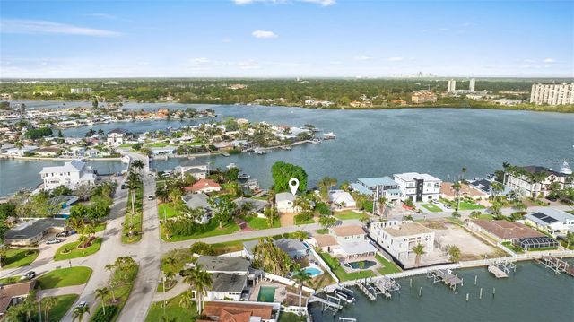 7887 9TH AVENUE S, St Petersburg, FL 33707