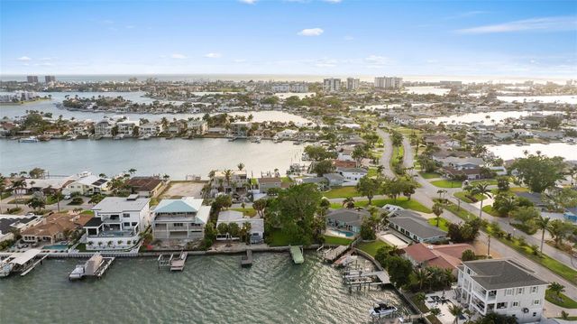 7887 9TH AVENUE S, St Petersburg, FL 33707