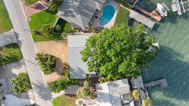 7887 9TH AVENUE S, St Petersburg, FL 33707