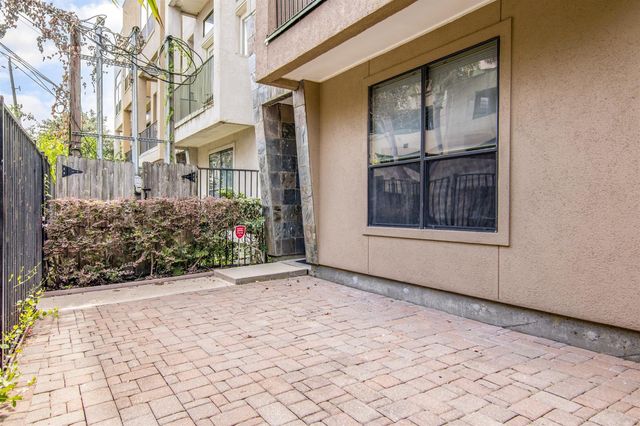 5227 Lillian Street, Houston, TX 77007