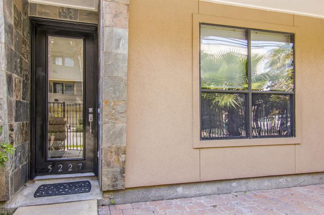 5227 Lillian Street, Houston, TX 77007