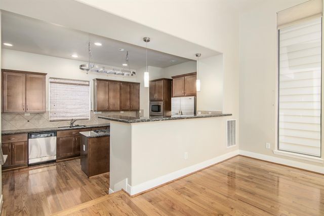 5227 Lillian Street, Houston, TX 77007