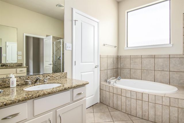 5227 Lillian Street, Houston, TX 77007