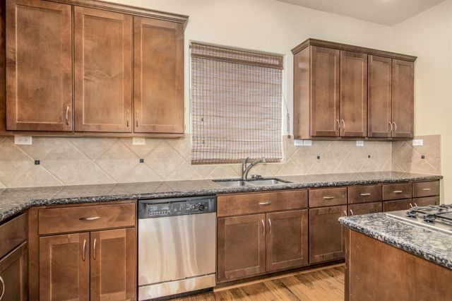 5227 Lillian Street, Houston, TX 77007