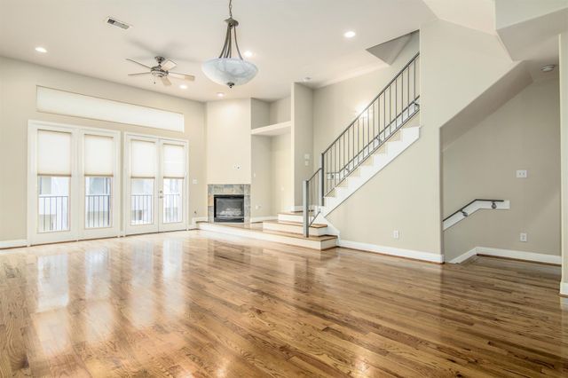 5227 Lillian Street, Houston, TX 77007