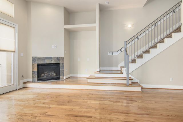 5227 Lillian Street, Houston, TX 77007