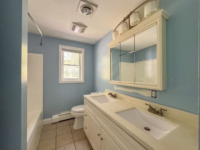 177 Gore Rd, Webster, MA 01570