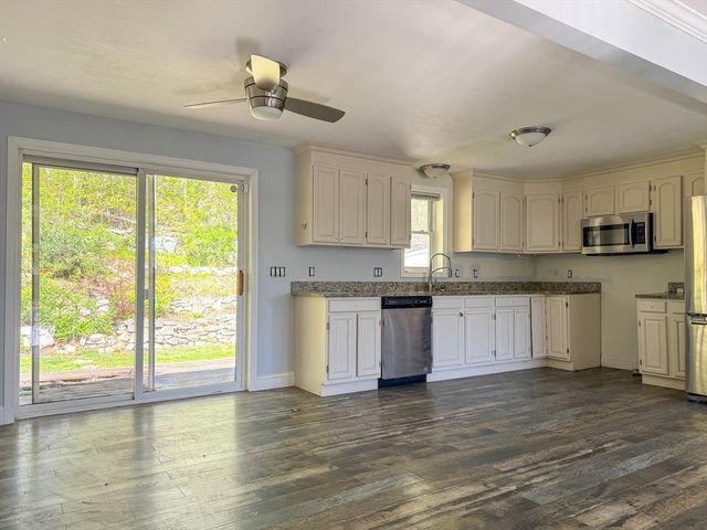 177 Gore Rd, Webster, MA 01570