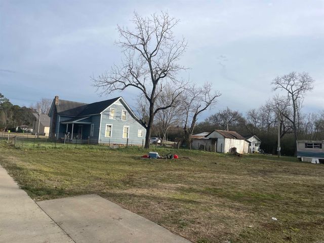 110 Locust Street, Quitman, AR 72131