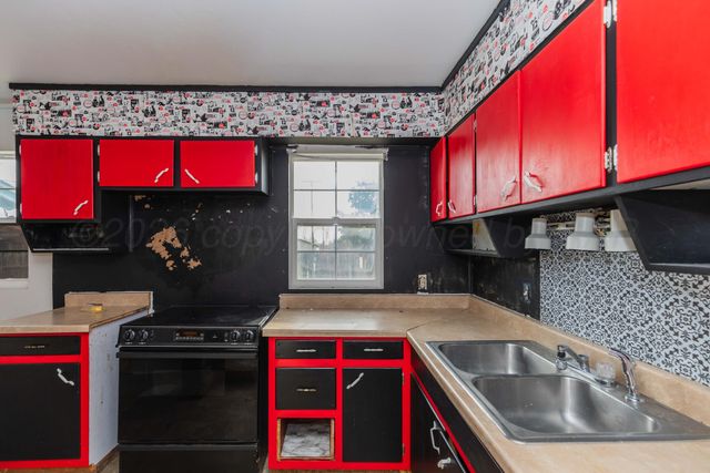 107 Inverness Street, Borger, TX 79007