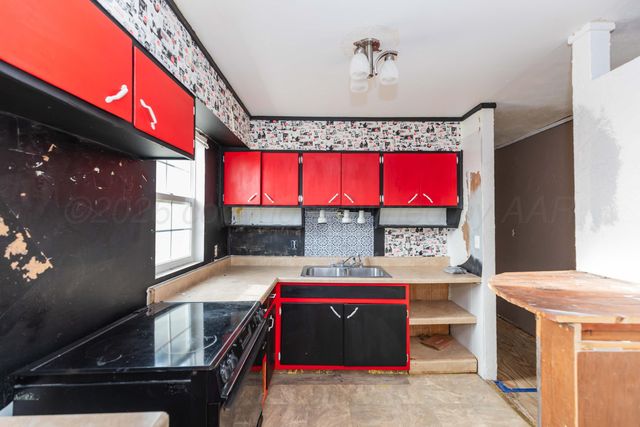 107 Inverness Street, Borger, TX 79007