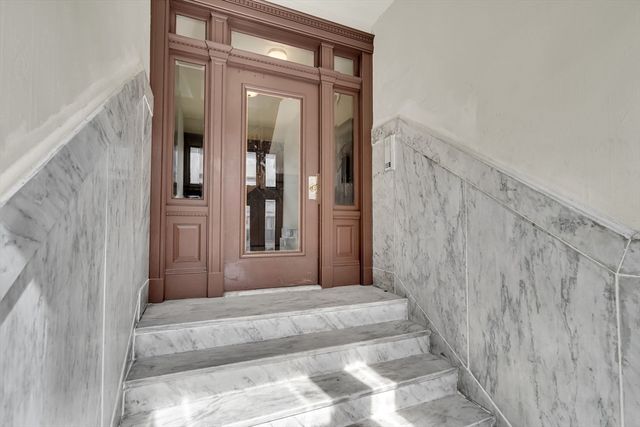 41 Orkney Rd 2, Boston, MA 02135
