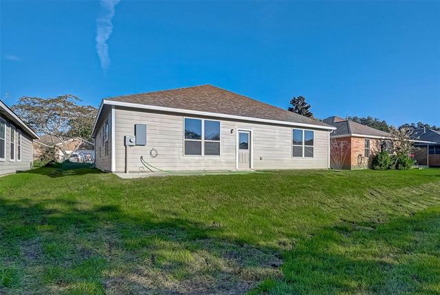7074 Gentle Breeze Drive, Willis, TX 77318