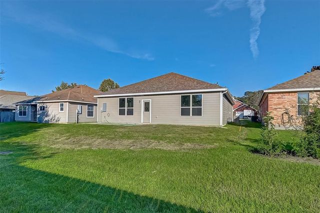 7074 Gentle Breeze Drive, Willis, TX 77318