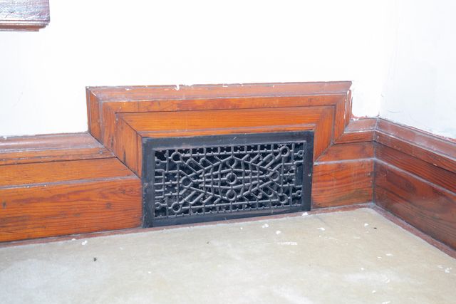 304 GLEN Avenue, Council Bluffs, IA 51503