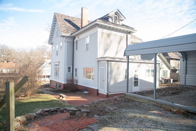 304 GLEN Avenue, Council Bluffs, IA 51503