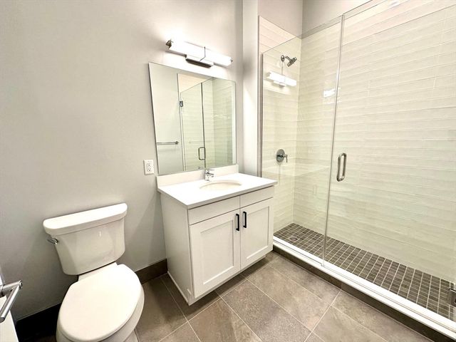 45 East Central 405, Natick, MA 01760