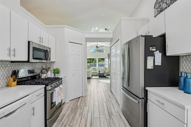 204 SUNWARD RUN, Davenport, FL 33896