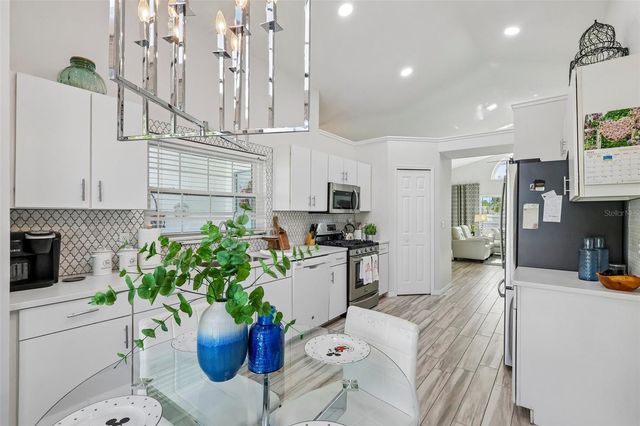 204 SUNWARD RUN, Davenport, FL 33896