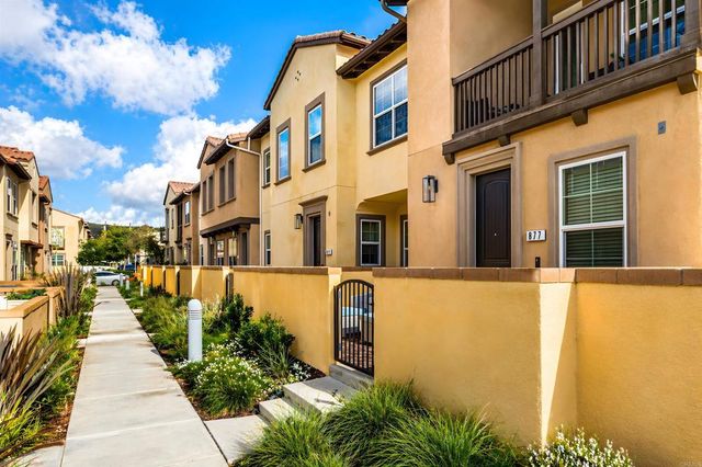 877 Blackstone Drive, San Marcos, CA 92078