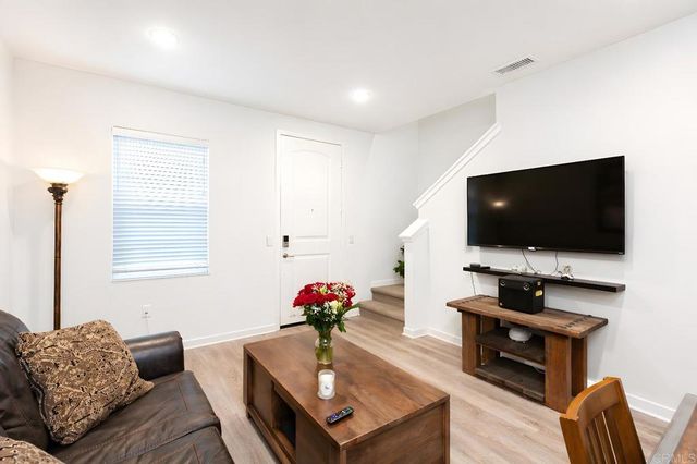 877 Blackstone Drive, San Marcos, CA 92078