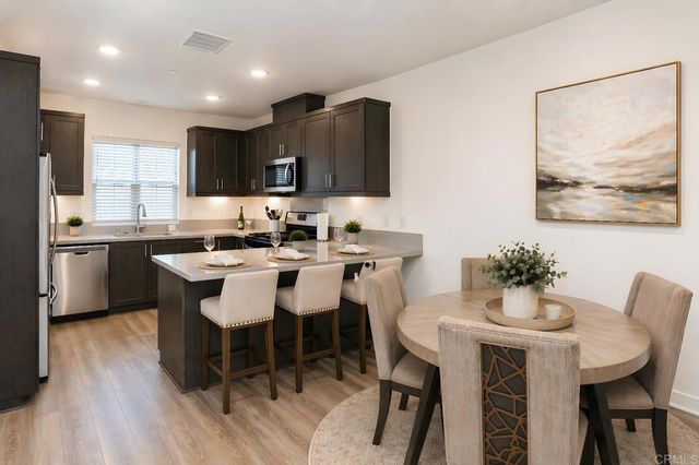 877 Blackstone Drive, San Marcos, CA 92078