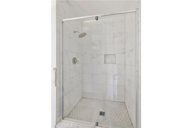 4343 Finley Avenue 27, Los Angeles, CA 90027