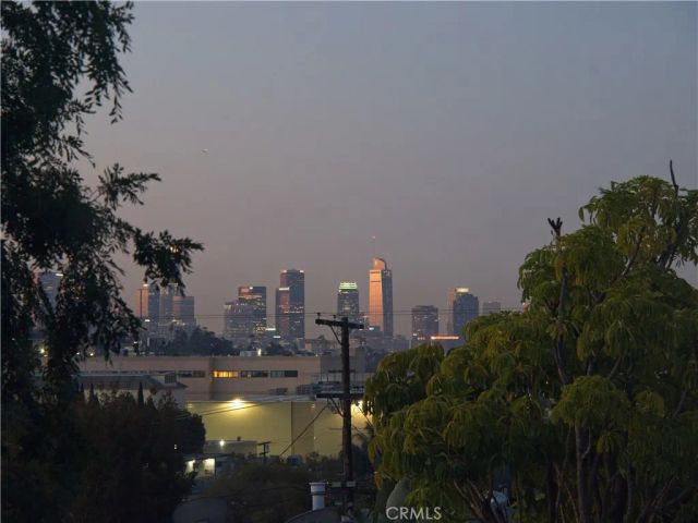 4343 Finley Avenue 27, Los Angeles, CA 90027