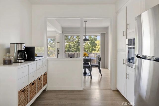 4343 Finley Avenue 27, Los Angeles, CA 90027