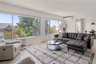 4343 Finley Avenue 27, Los Angeles, CA 90027