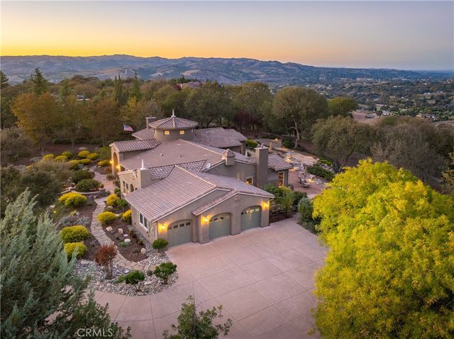 2438 Battering Rock, Templeton, CA 93465