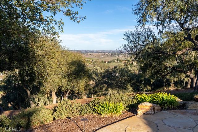 2438 Battering Rock, Templeton, CA 93465